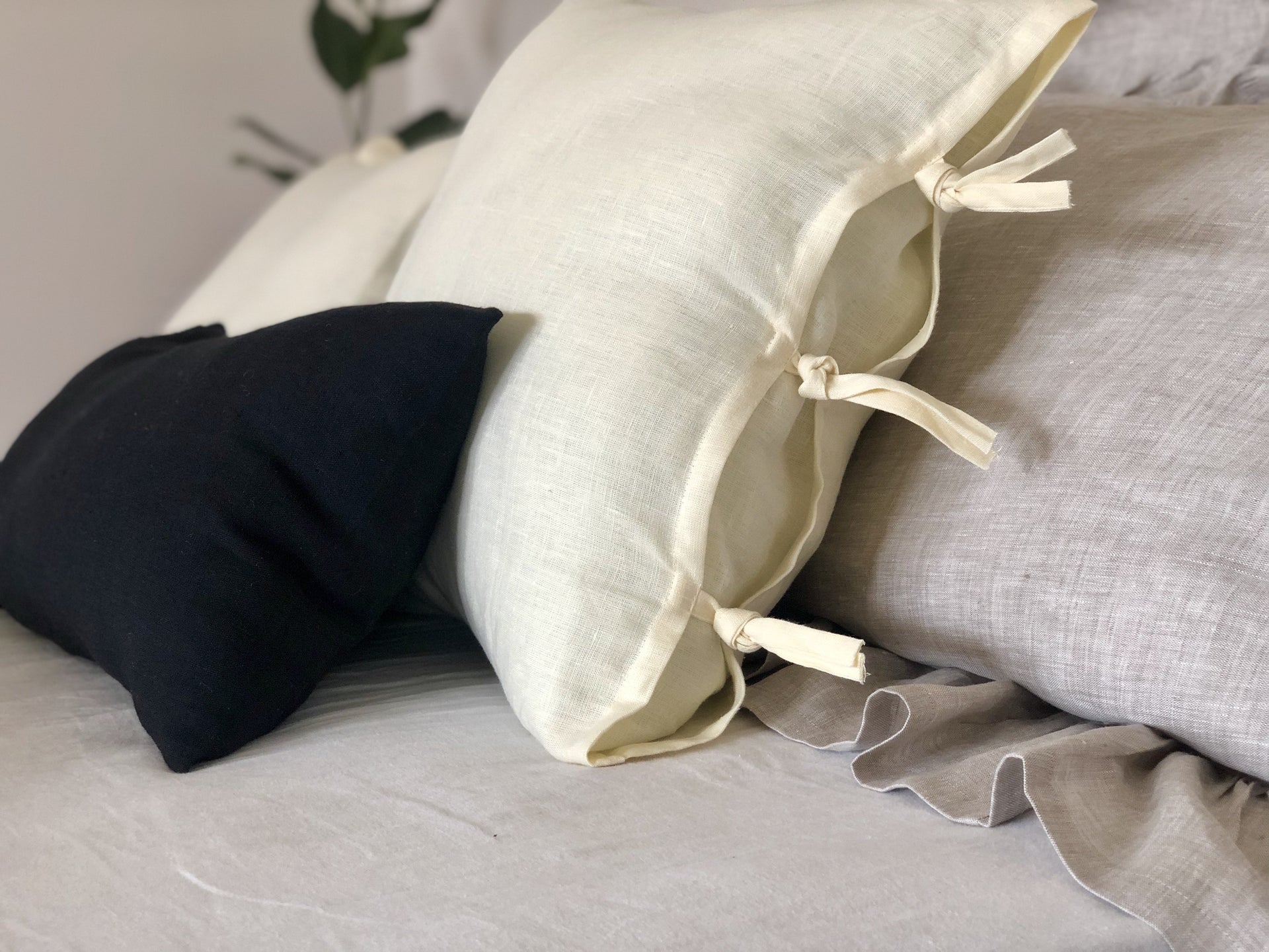 Linen with Ties Shams