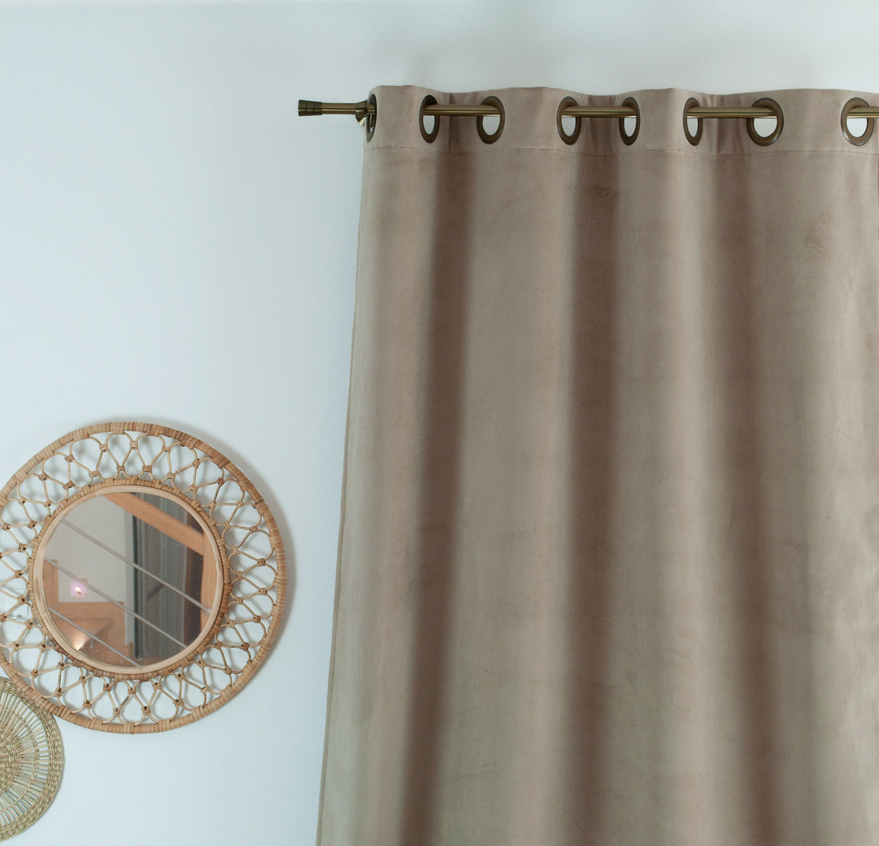 Thermal Curtains With Eyelets, Rod Pocket, Back Tabs and Tape For Rings and Hooks