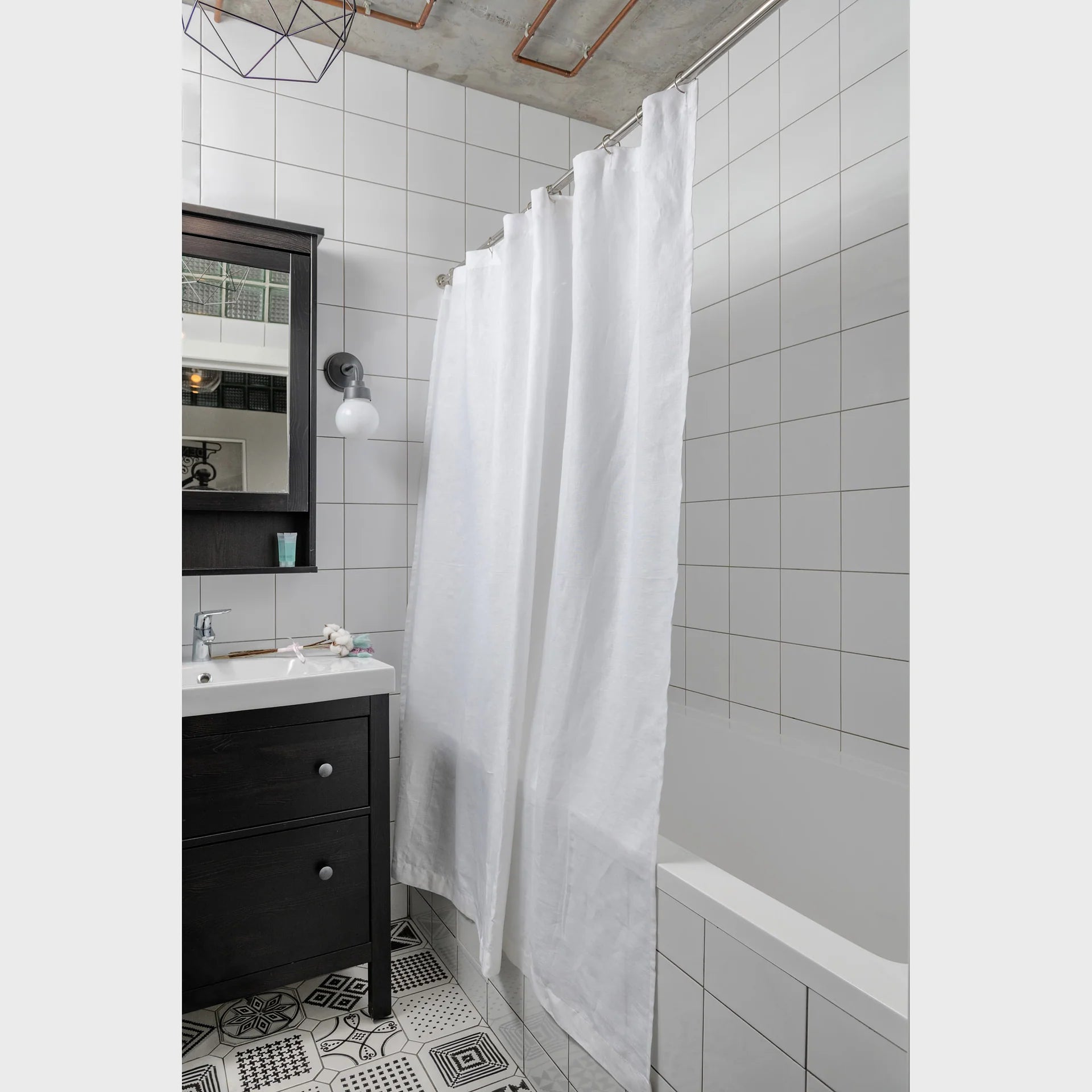 Linen Shower Curtan, Color: White